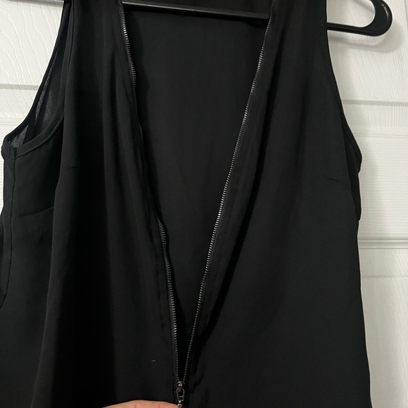 Rue 21 black sleeveless top SM‎ - Picture 3 of 4